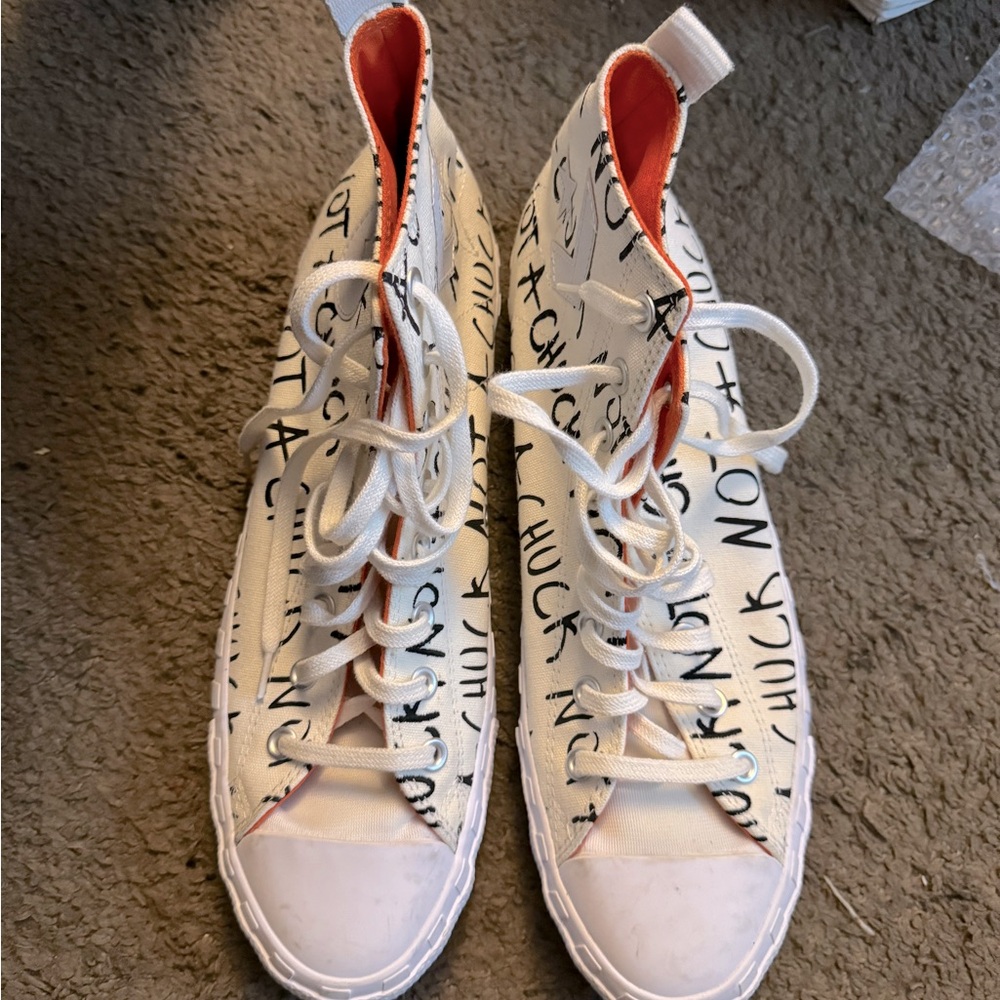 Converse Not a Chuck